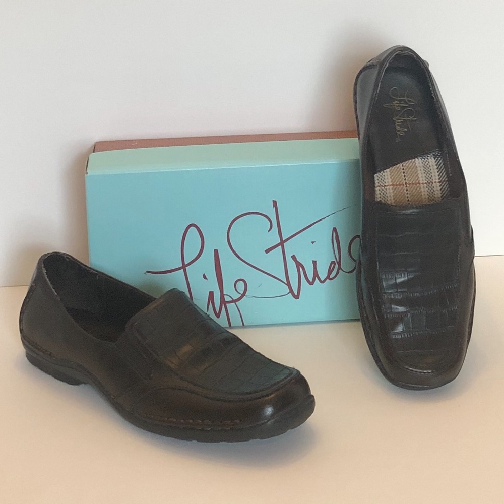 Life Stride Brown Faux Alligator Loafers